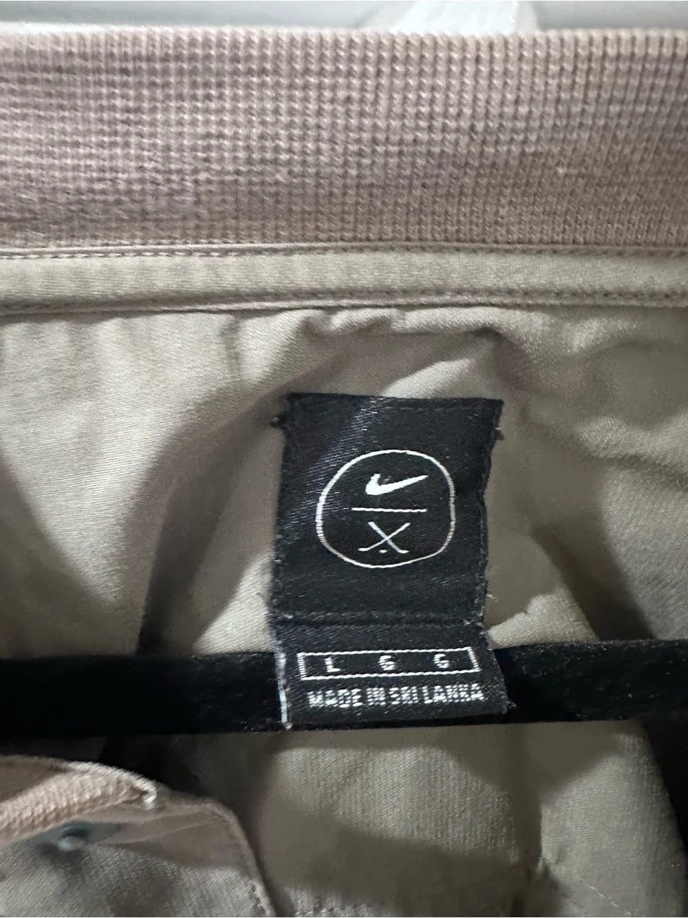 Nike pcs zippered sleeve